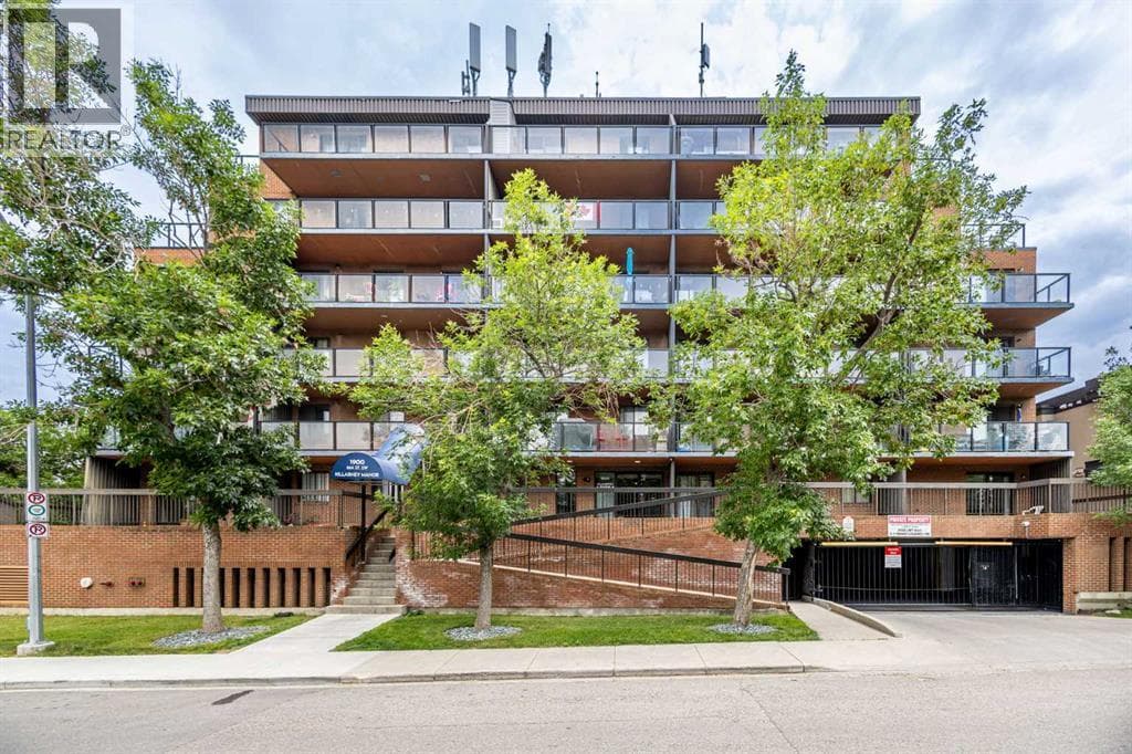 408, 1900 25A Street SW property photo 1