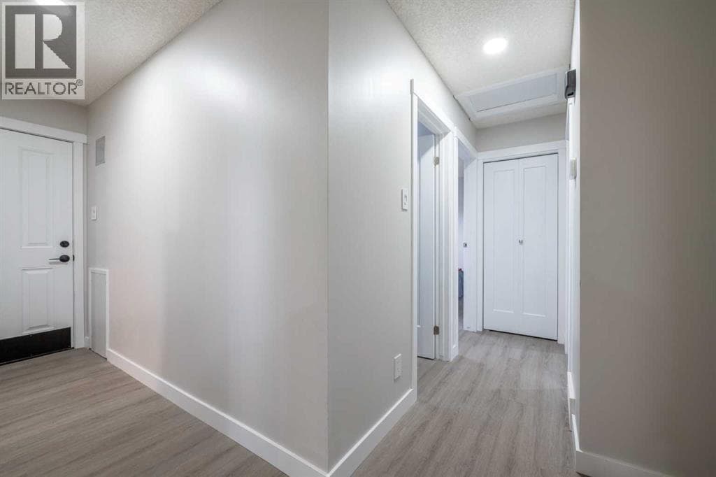 6036 4 Street NE property photo 10