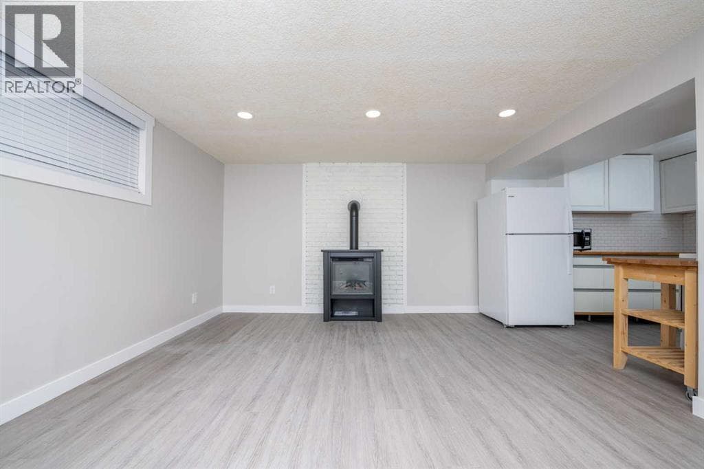 6036 4 Street NE property photo 28