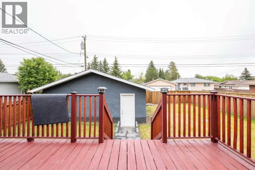 6036 4 Street NE property photo 4