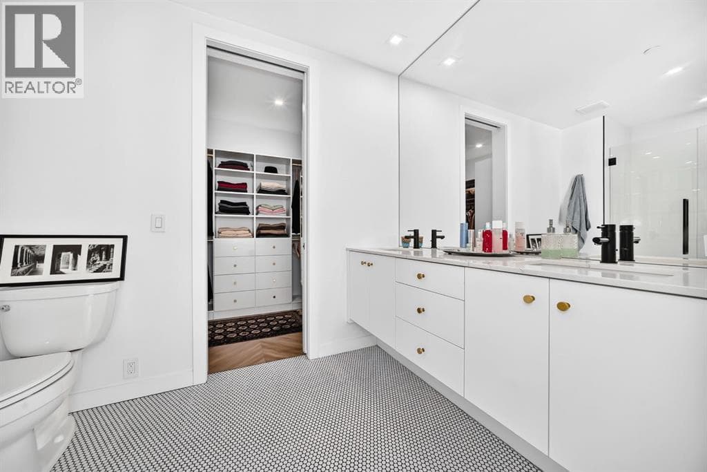 701, 8445 Broadcast Avenue SW property photo 24