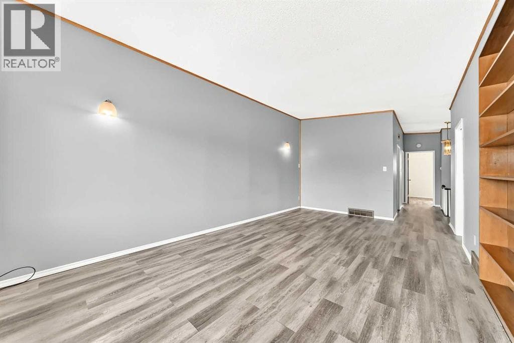 6329 Centre Street NW property photo 12