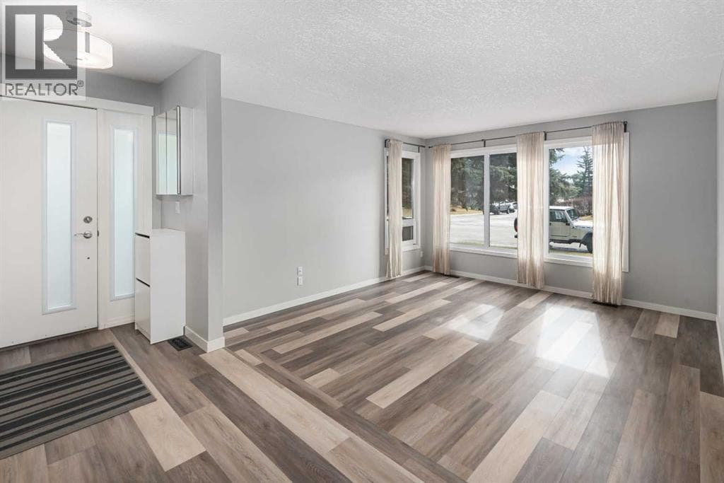 51 Woodmont Road SW property photo 3