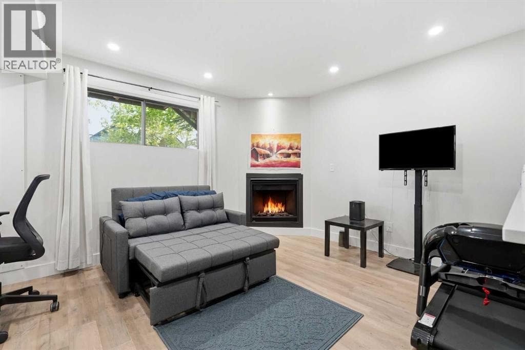 4205 16 Street SW property photo 24
