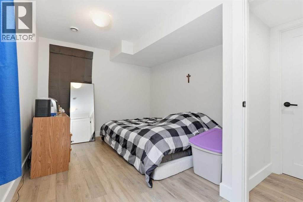 4205 16 Street SW property photo 27
