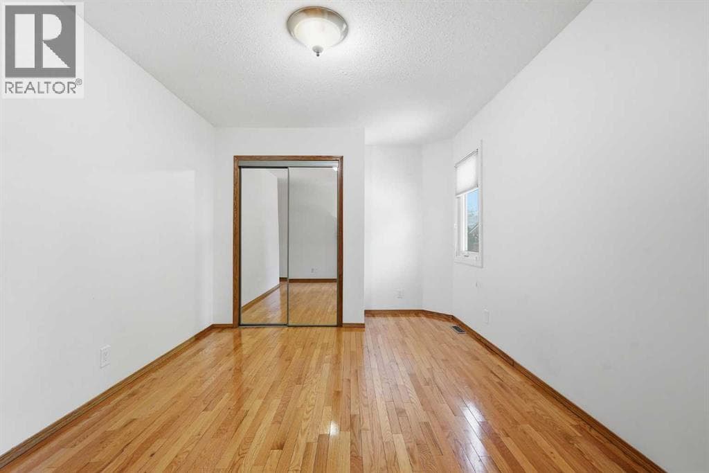 4205 16 Street SW property photo 18