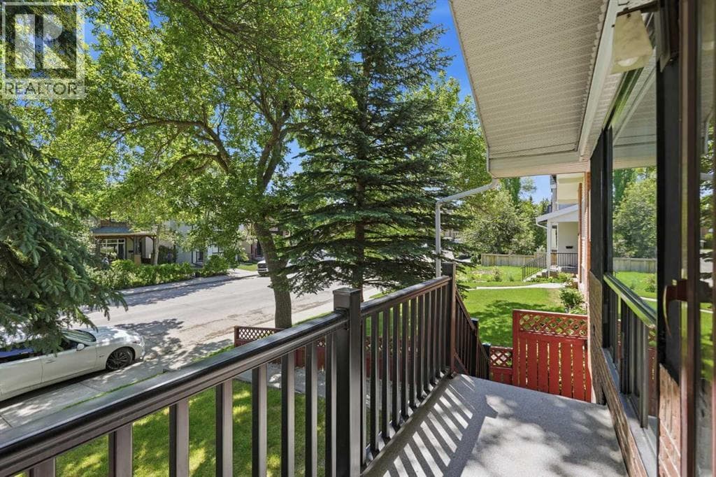 4205 16 Street SW property photo 2
