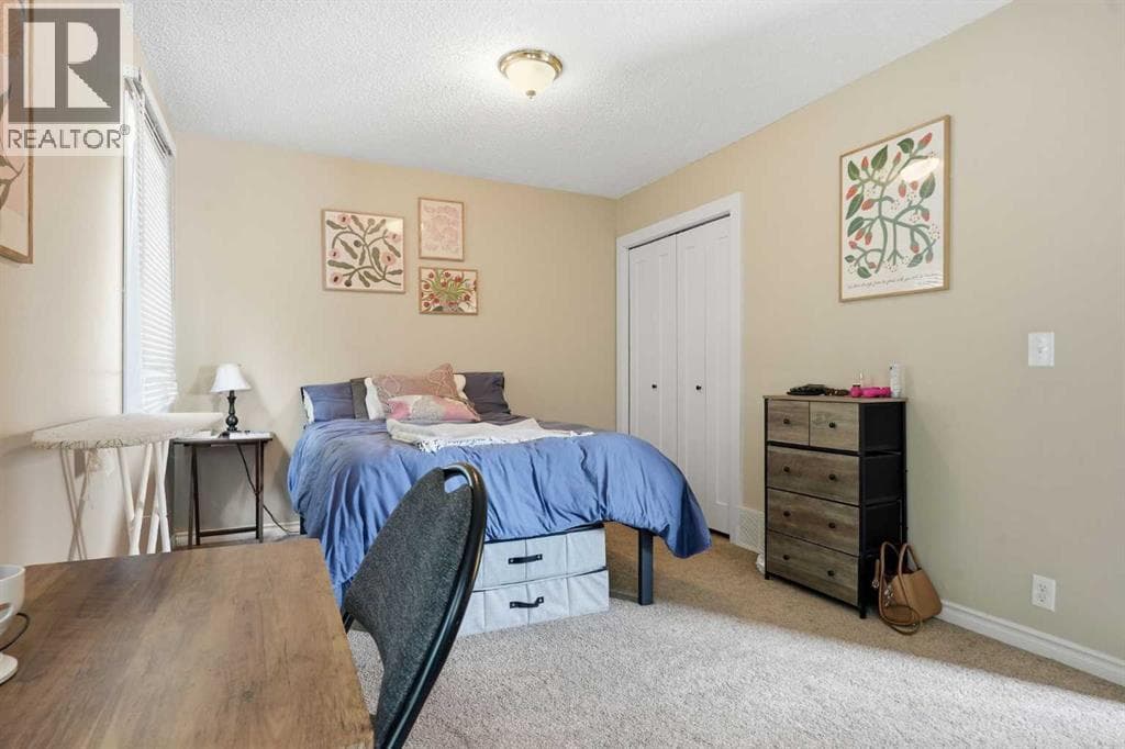 4205 16 Street SW property photo 40