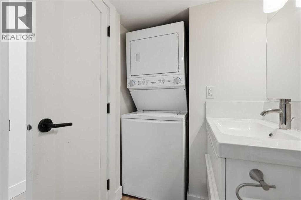 4205 16 Street SW property photo 32