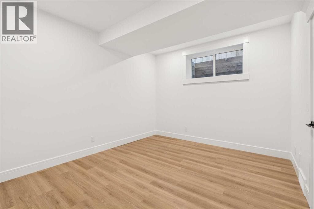 4216 16 Street SW property photo 40