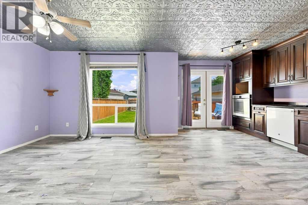 100 Coventry Road NE property photo 10