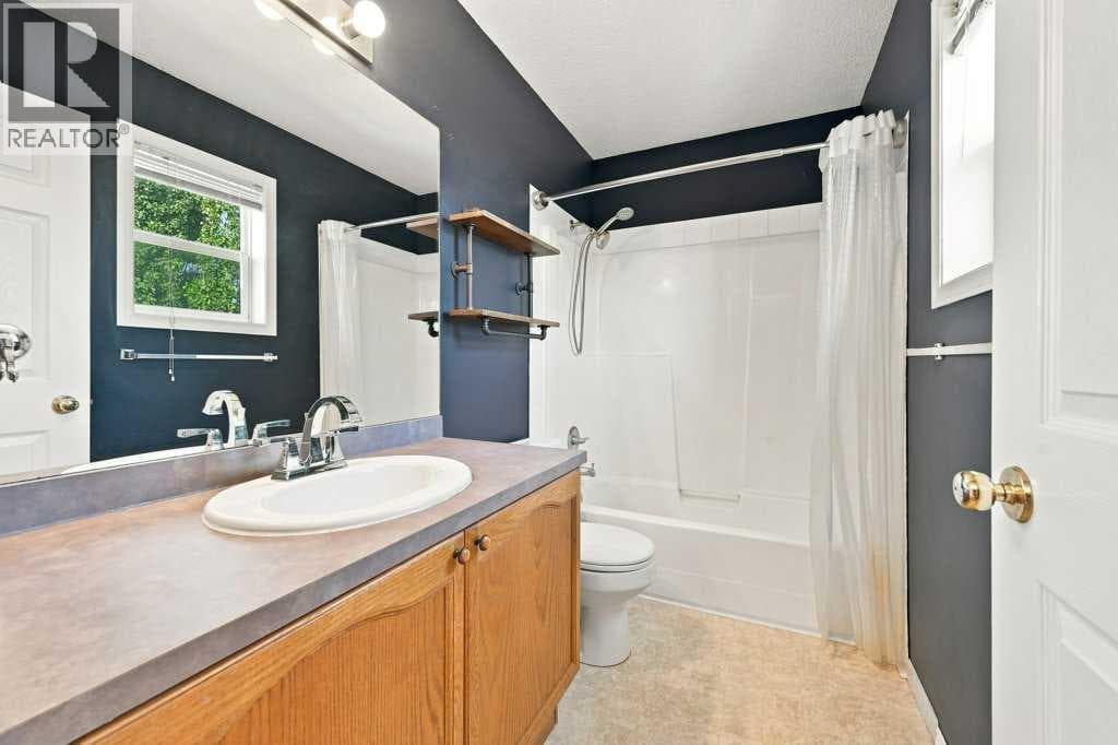 100 Coventry Road NE property photo 19