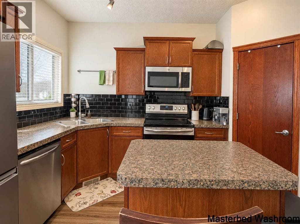 71 Evansford Circle NW property photo 20