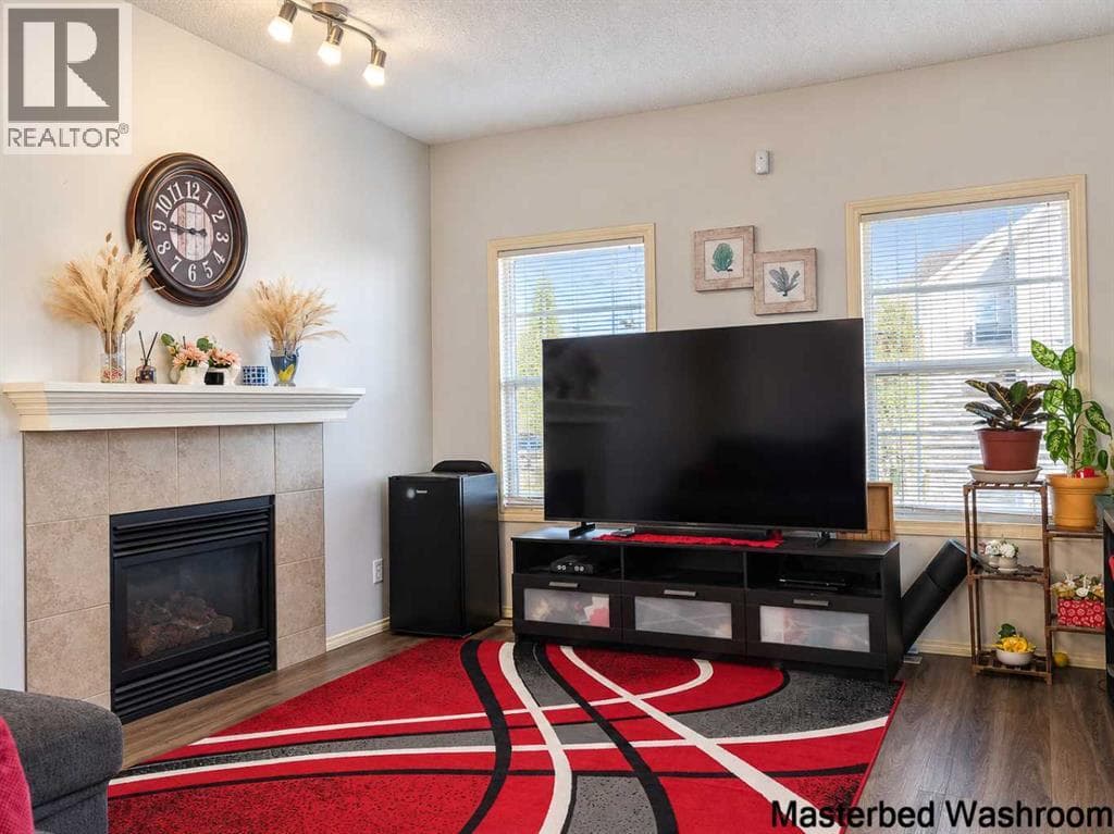 71 Evansford Circle NW property photo 25