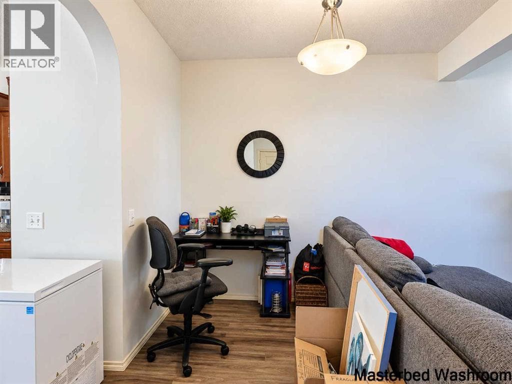 71 Evansford Circle NW property photo 29
