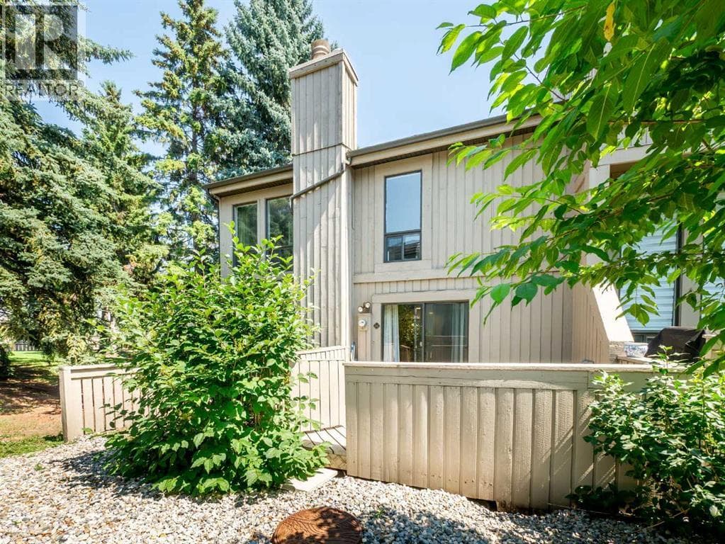 41, 10401 19 Street SW property photo 36