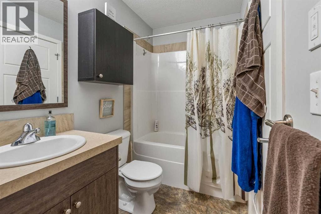 404, 250 Sage Valley Road NW property photo 22
