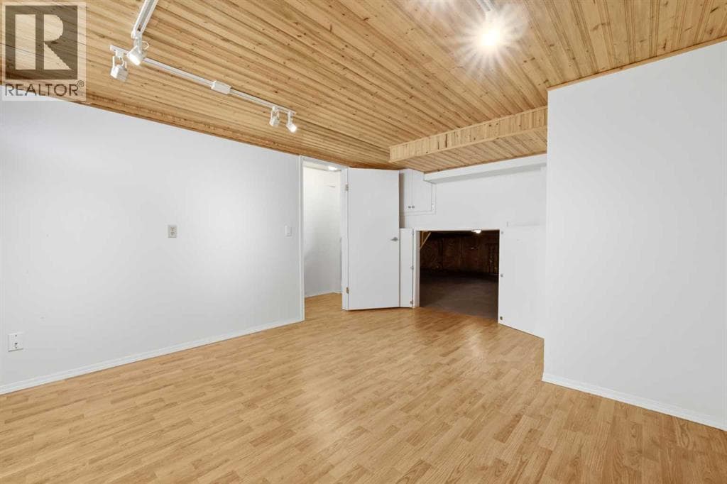 141 Woodbrook Road SW property photo 35