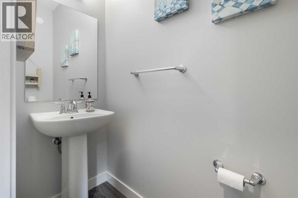 47 Lucas Terrace NW property photo 17