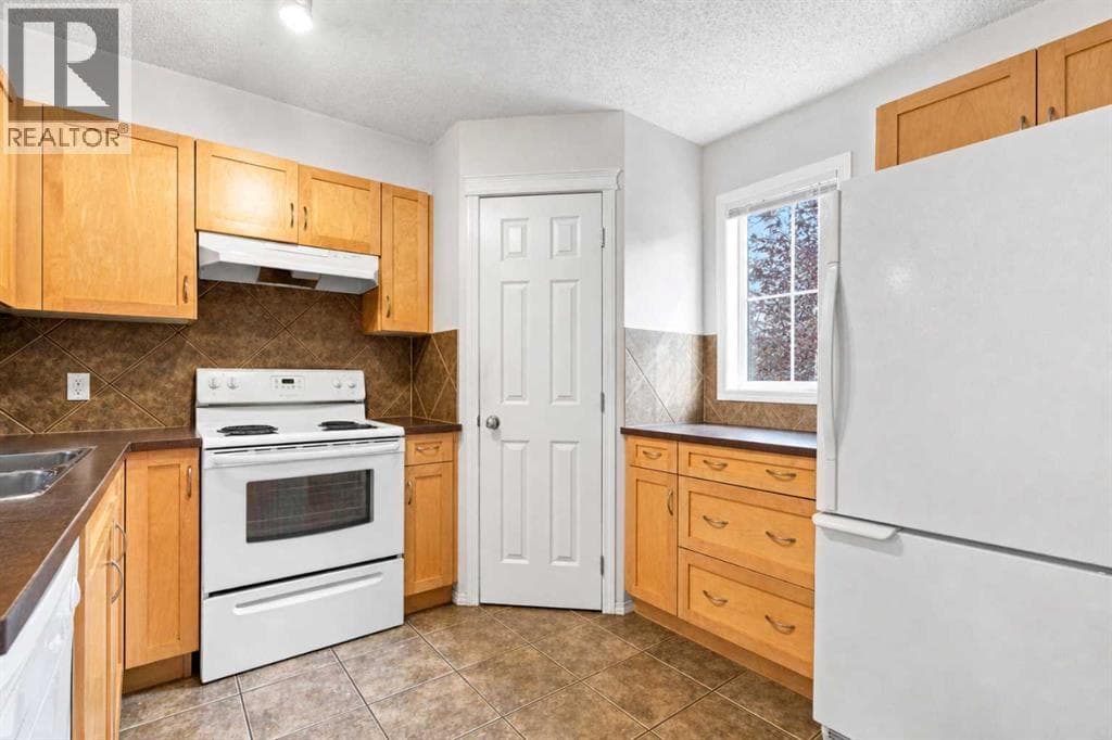 106 Panamount Drive NW property photo 6