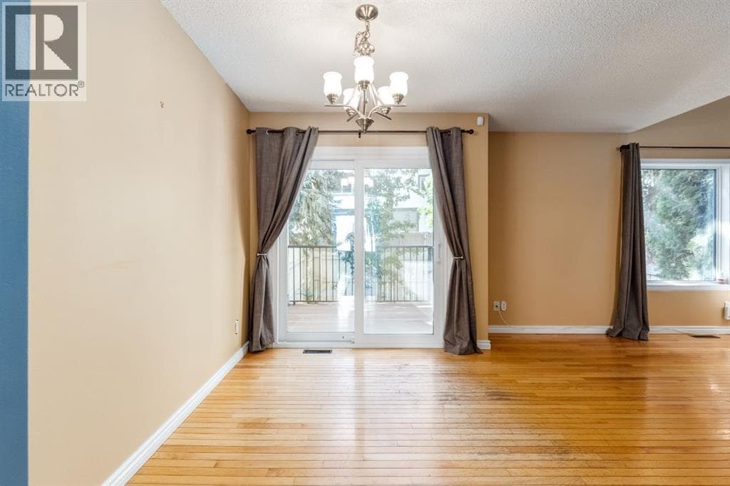 21, 468 Woodbine Boulevard SW property photo 13