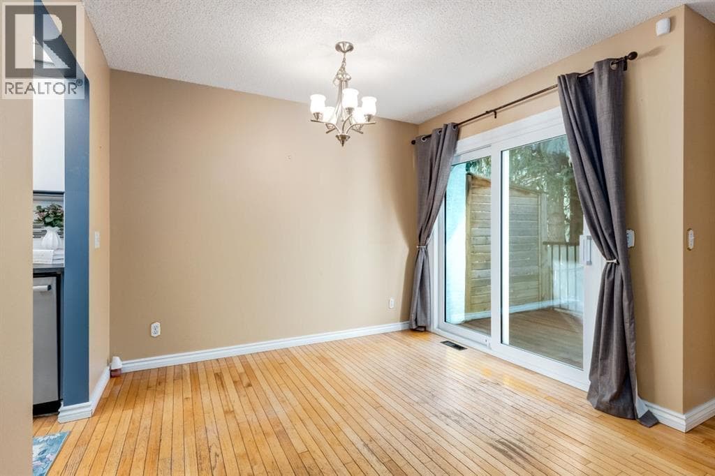 21, 468 Woodbine Boulevard SW property photo 14