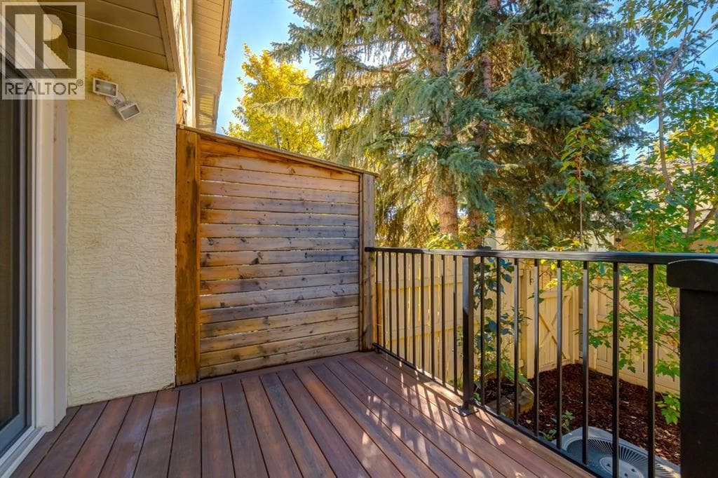 21, 468 Woodbine Boulevard SW property photo 17