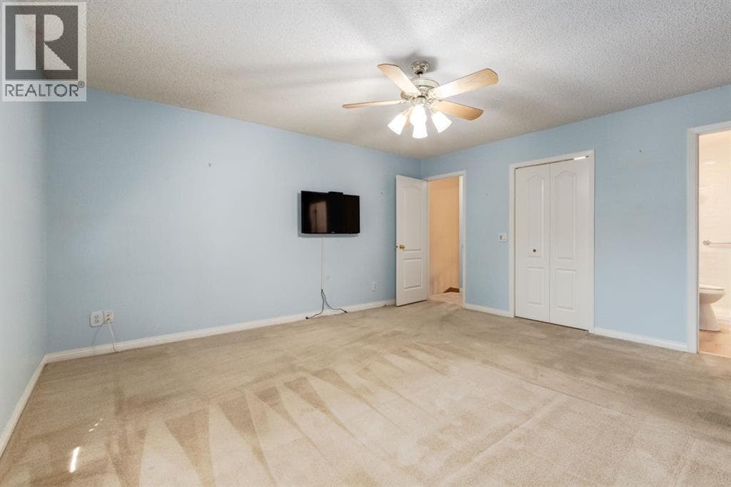 21, 468 Woodbine Boulevard SW property photo 26