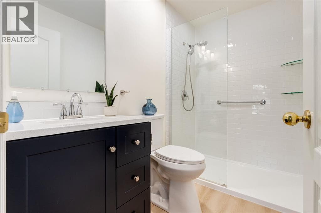 21, 468 Woodbine Boulevard SW property photo 27