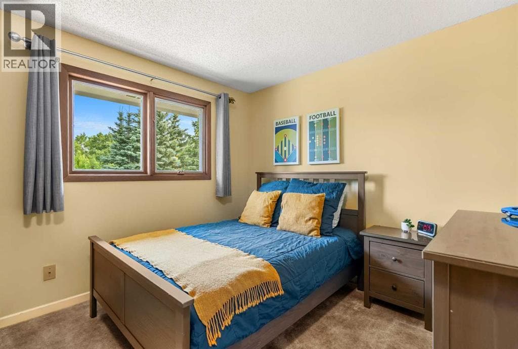 72 Woodacres Crescent SW property photo 29