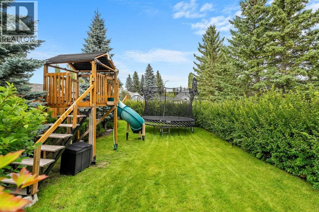 72 Woodacres Crescent SW property photo 44