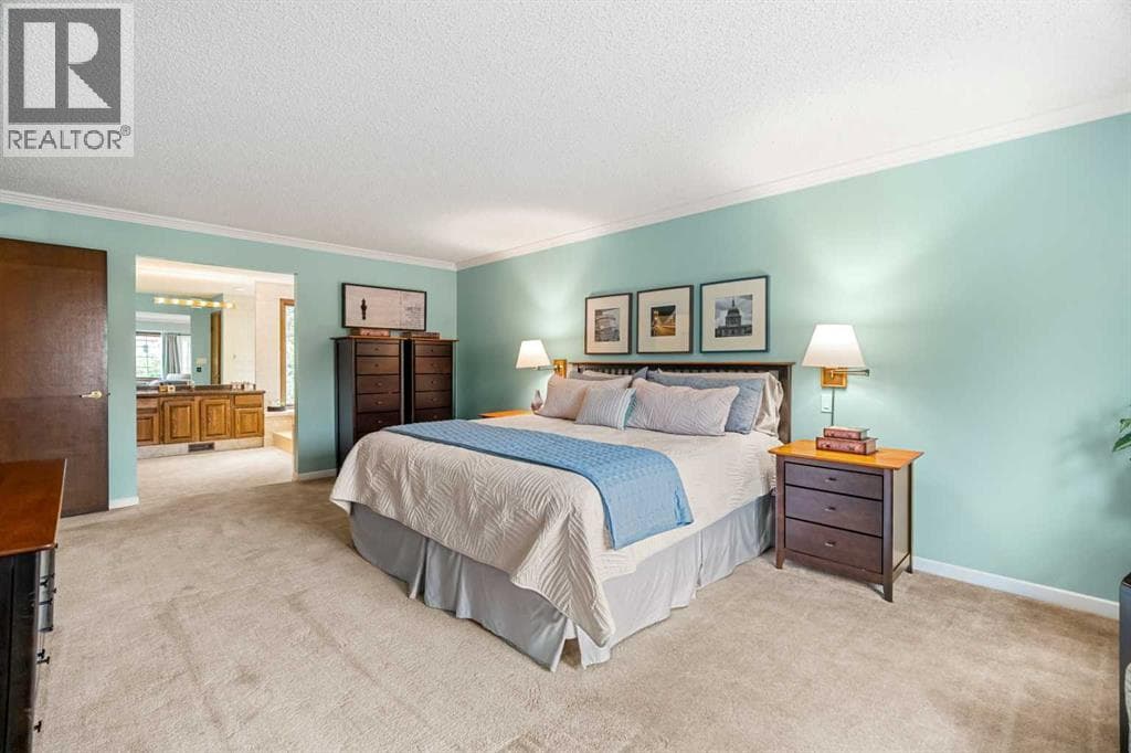 72 Woodacres Crescent SW property photo 24