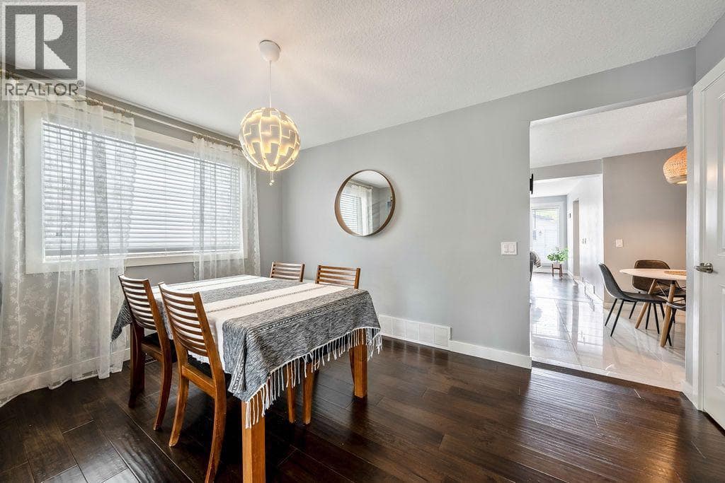 15 Woodmont Green SW property photo 5