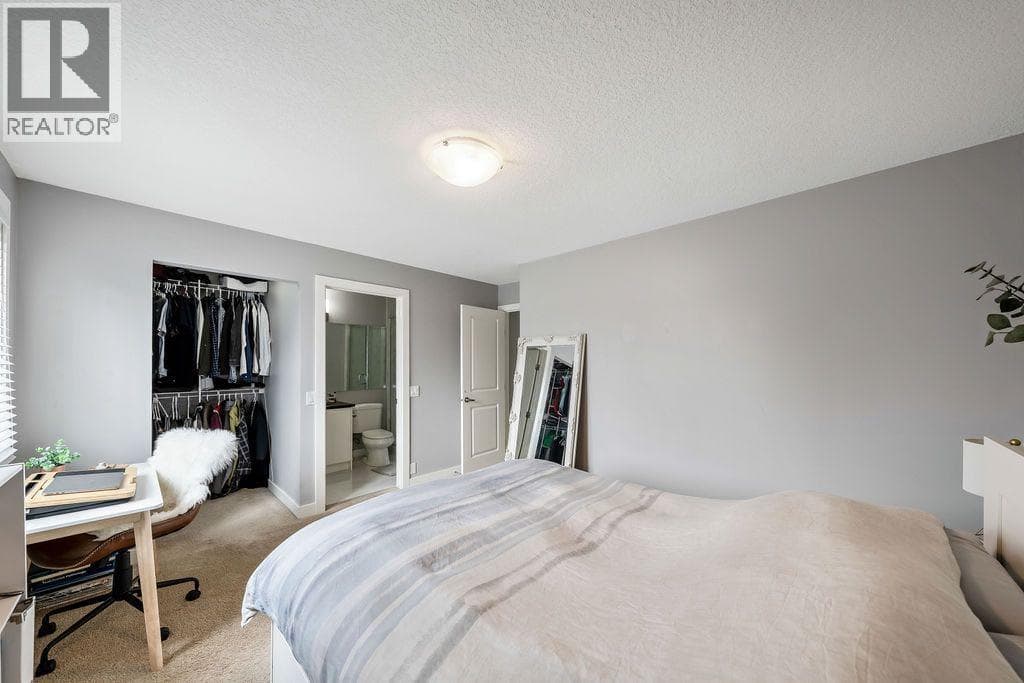 15 Woodmont Green SW property photo 24