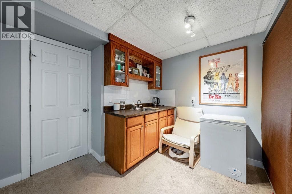 15 Woodmont Green SW property photo 34