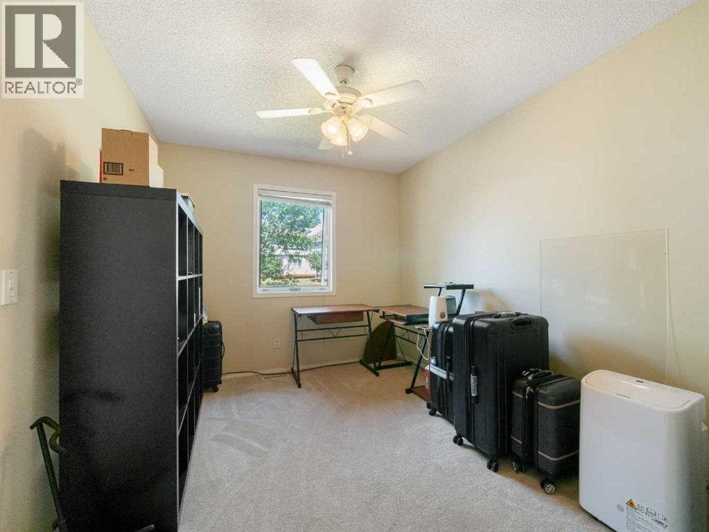 81 Prominence View SW property photo 26