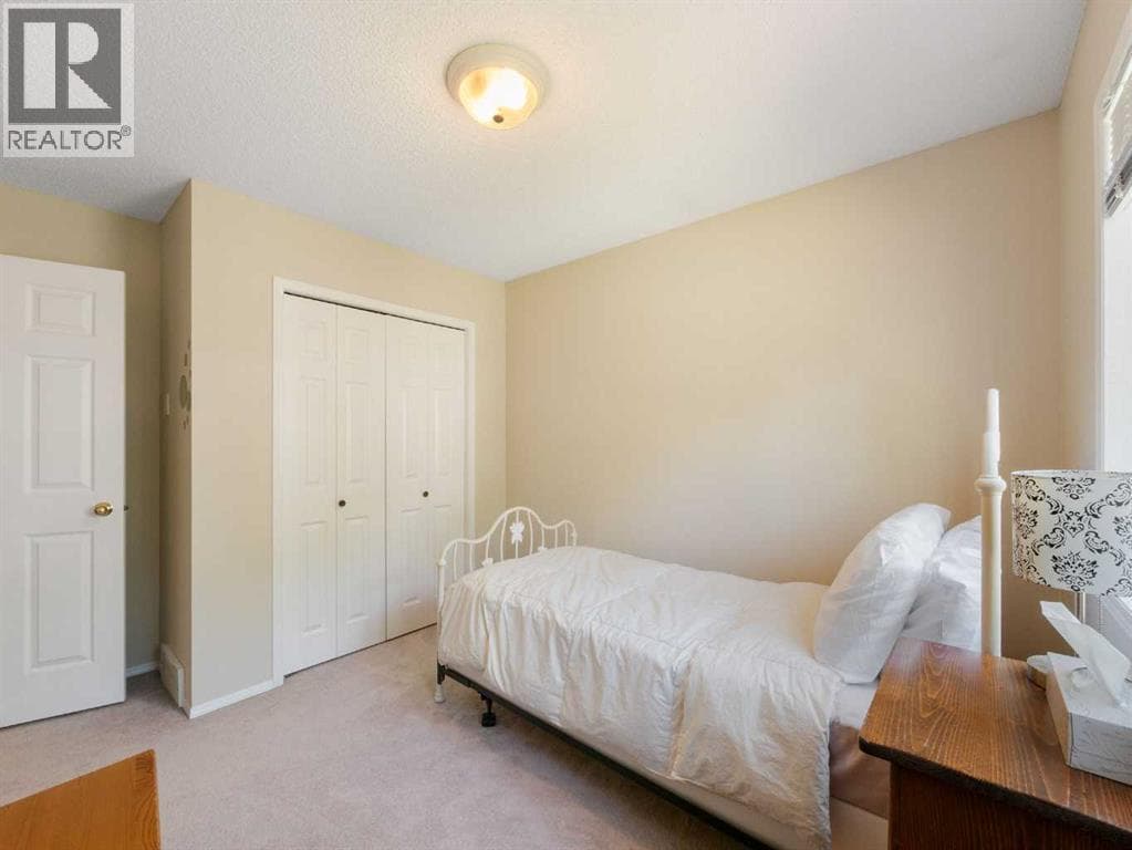 81 Prominence View SW property photo 25