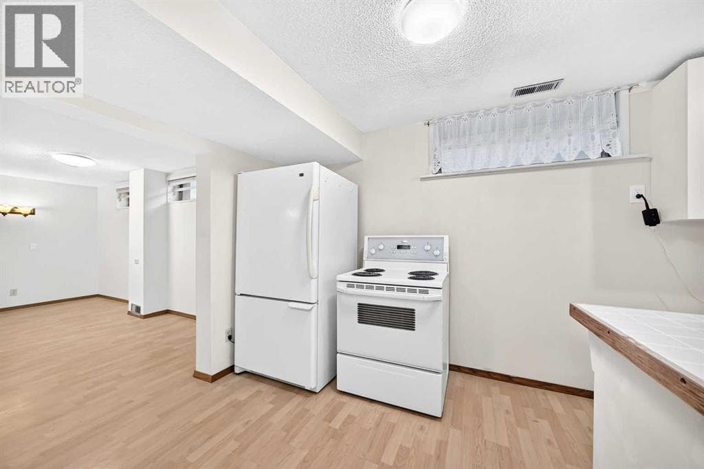 4620 Voyageur Drive NW property photo 23