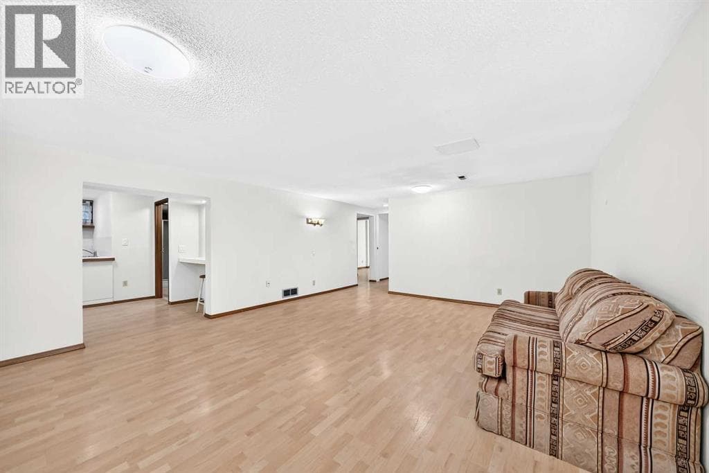 4620 Voyageur Drive NW property photo 19