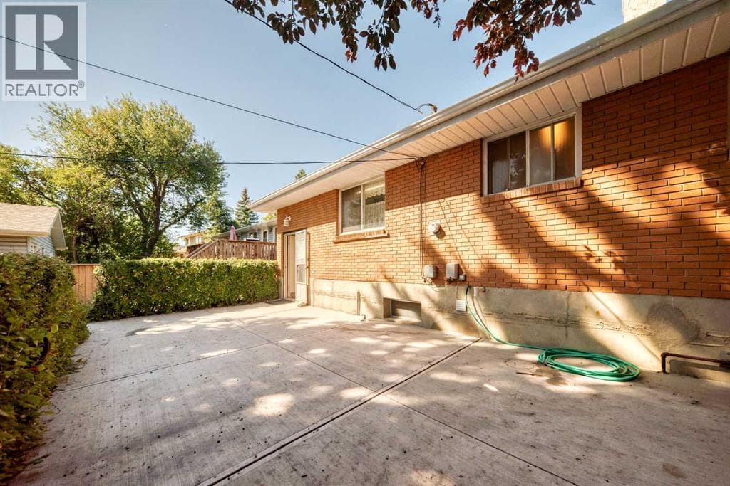 4620 Voyageur Drive NW property photo 32
