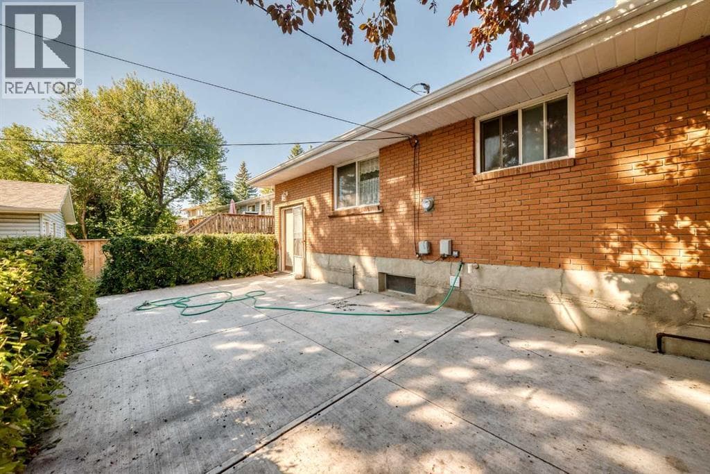4620 Voyageur Drive NW property photo 31