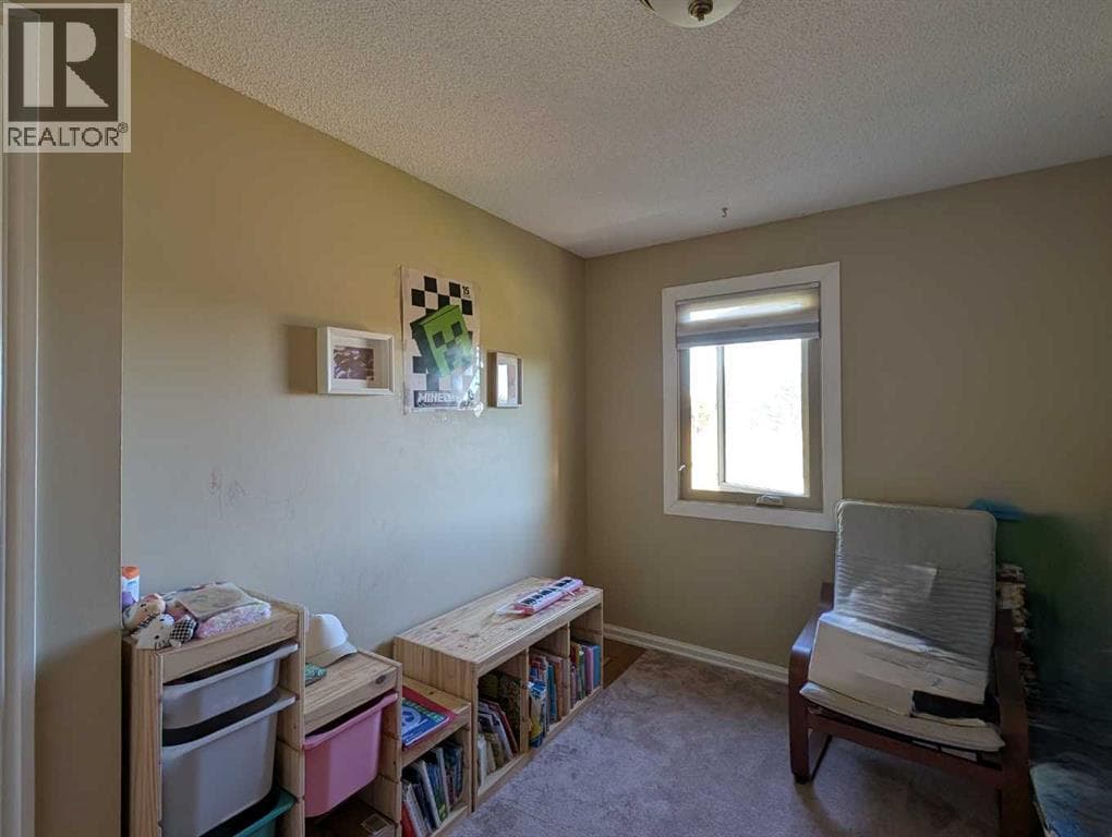 22, 64 Woodacres Crescent SW property photo 14