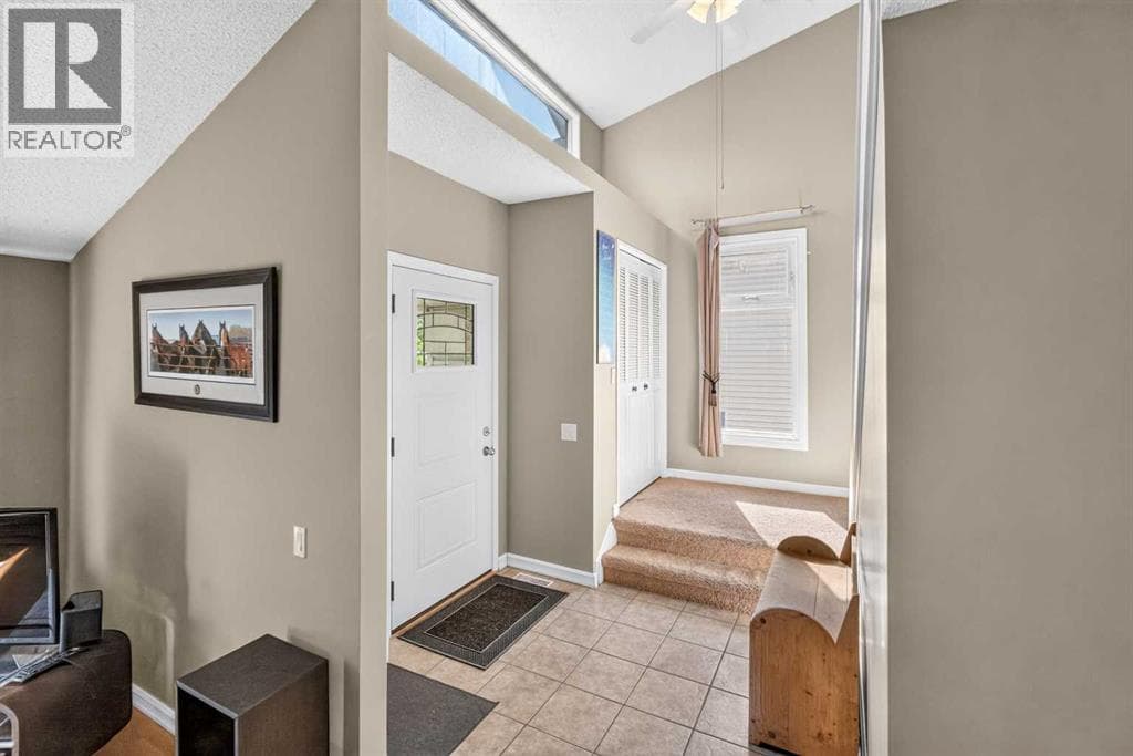 7 Woodbrook Way SW property photo 5