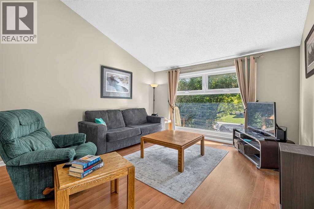 7 Woodbrook Way SW property photo 7
