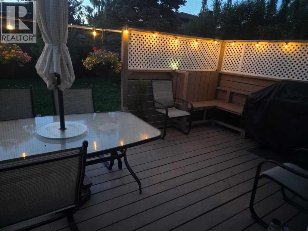 11 Edgemont Rise NW property photo 40