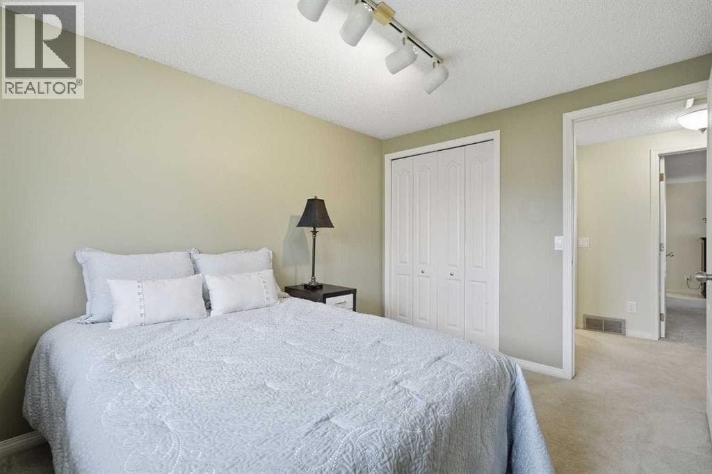 11 Edgemont Rise NW property photo 29