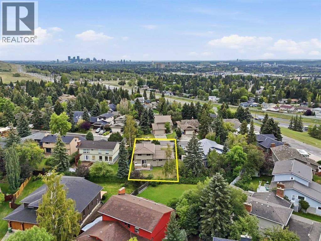 11 Edgemont Rise NW property photo 47
