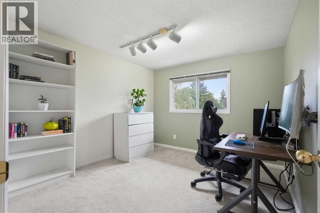 11 Edgemont Rise NW property photo 31