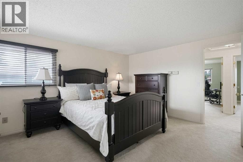 11 Edgemont Rise NW property photo 25