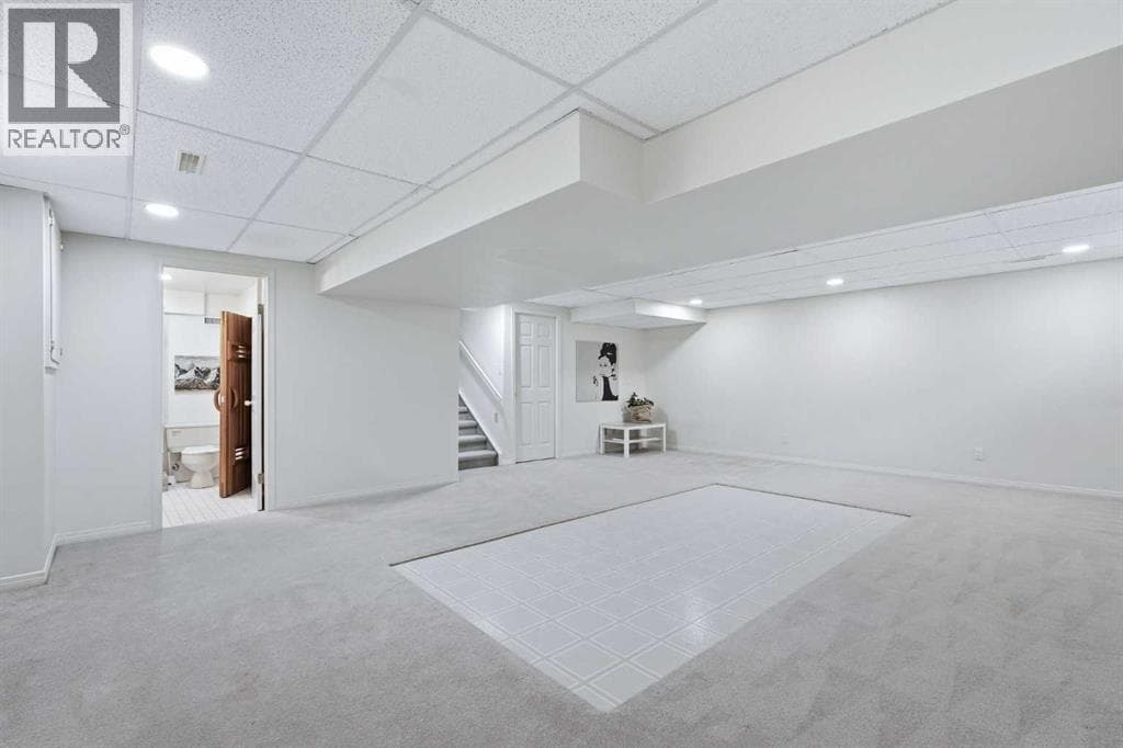 11 Edgemont Rise NW property photo 35